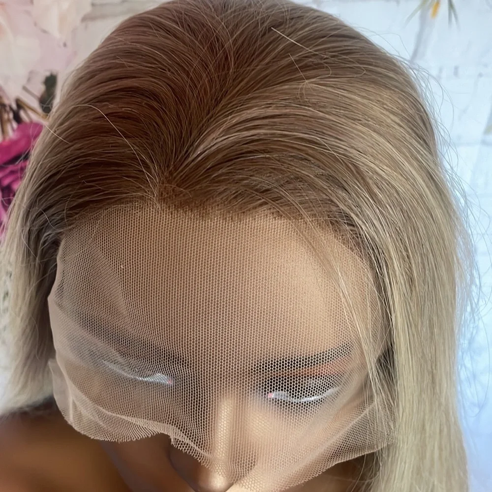 - 💫22” BLONDE OMBRÉ  STRAIGHT LACE FRONT WIG *NEW*